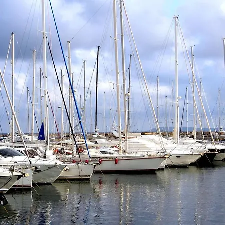 T2 Terrasse, Les Mimosas La Faviere, 5 Pers, 5 Mn A Pieds Des Plages Et Commerces