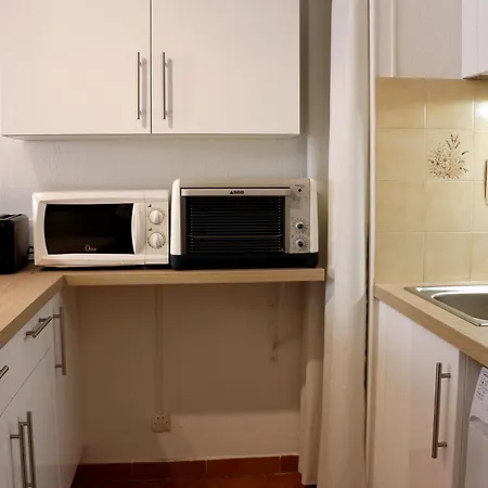 T2 Terrasse, Les Mimosas La Faviere, 5 Pers, 5 Mn A Pieds Des Plages Et Commerces